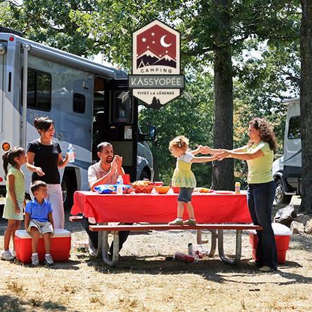 Emplacement de camping pour VR et roulotte